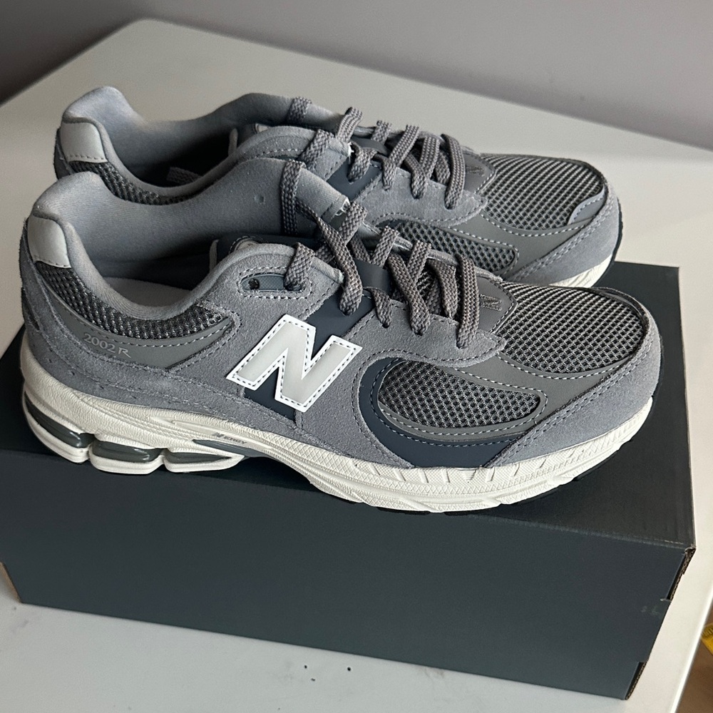 New Balance Gray Mesh & Suede Running Shoes